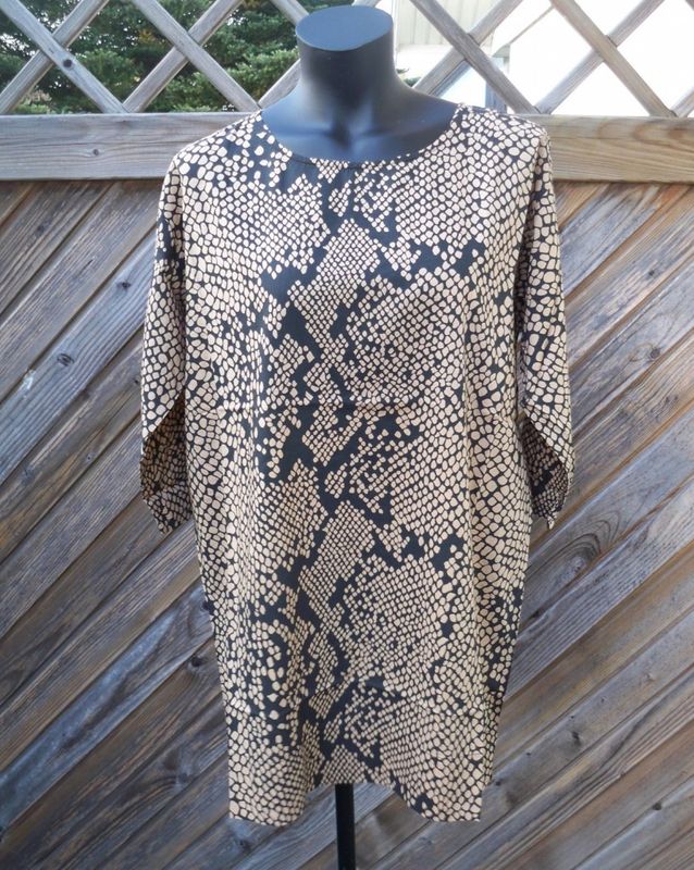Beige/svart Reptilmönstrad Tunika