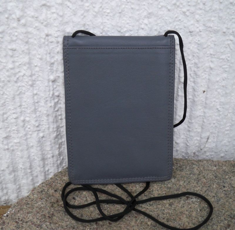 Neck Pouch Halspåse Läder Grå