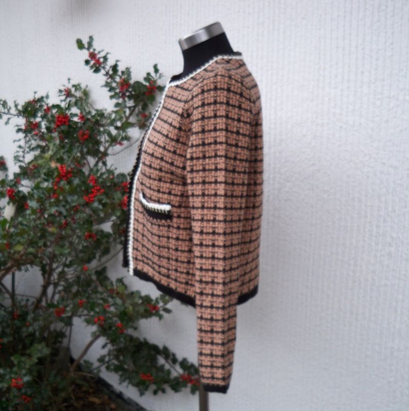 Kort Stickad Rutmönstrad Jacka Kamelbrun Svart