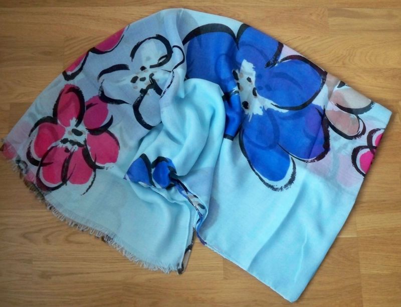 Stor mönstrad scarf. Turkos.  Bit'avant