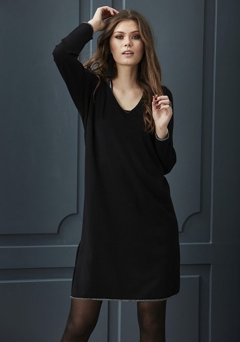 Huvudbild Svart Finstickad Klänning Ze-Ze