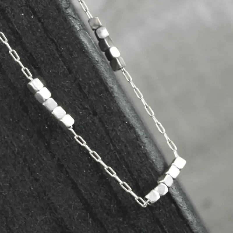 Stålhalsband Mini Kuber