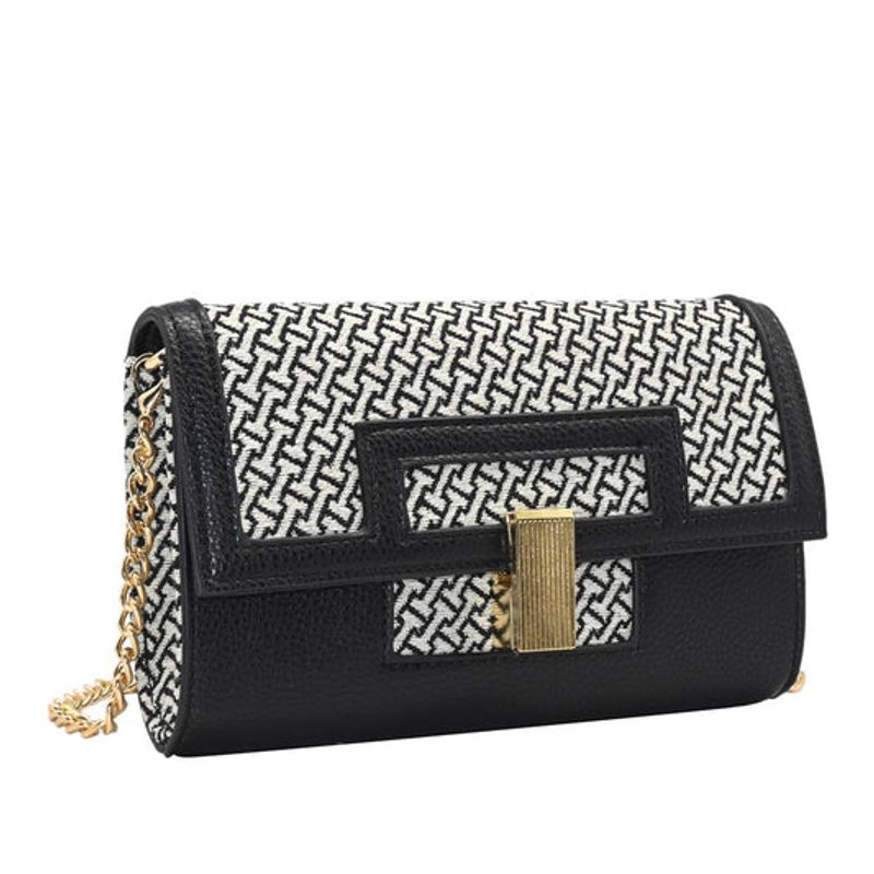 Svart liten mönstrad kuvertväska clutch med axelrem kedja