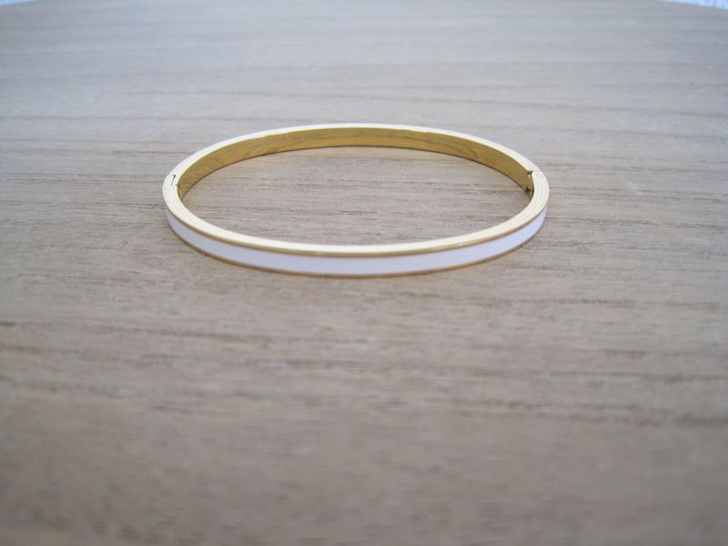 By Odahl Vitt Stelt Stålarmband