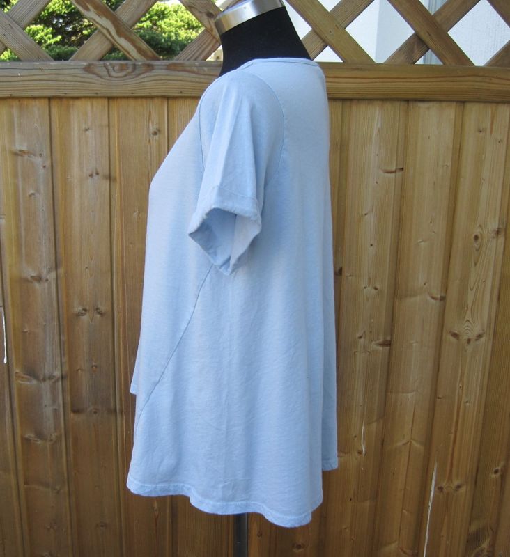 Ljusblå T-shirt A-linje