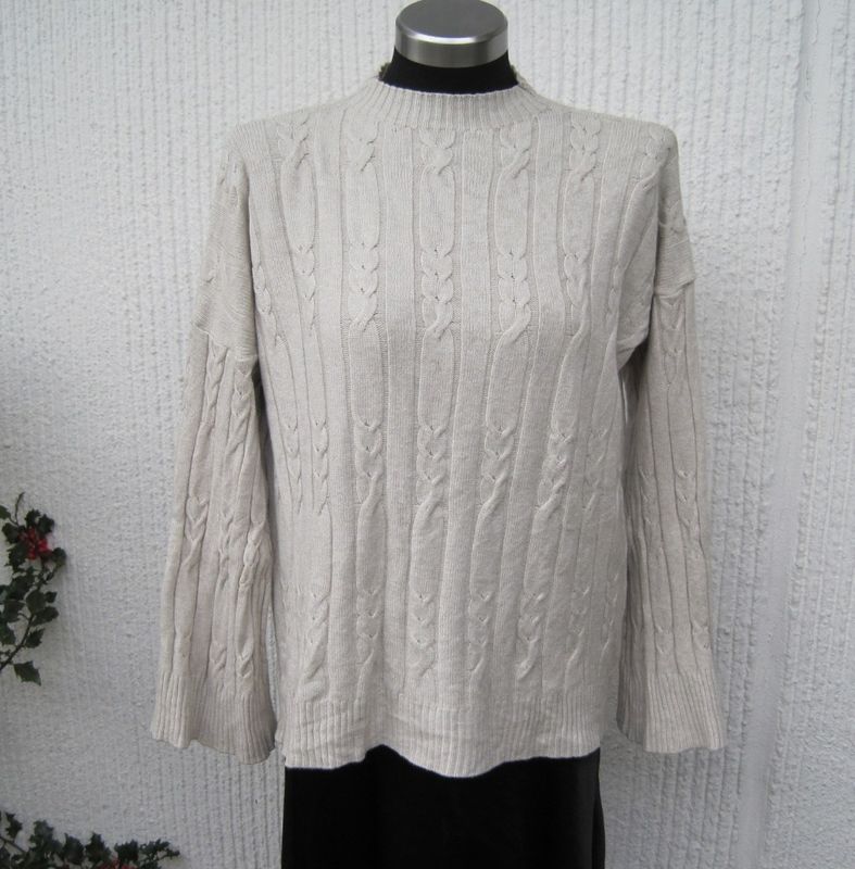 Gemini - Ljusbeige Stickad Tröja Med Flätmönster