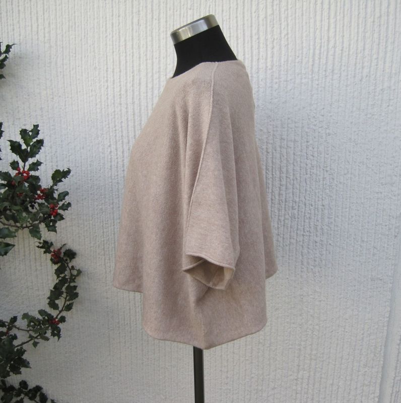 Mullvadsbeige Kort Ponchotröja Med Halvlång Ärm